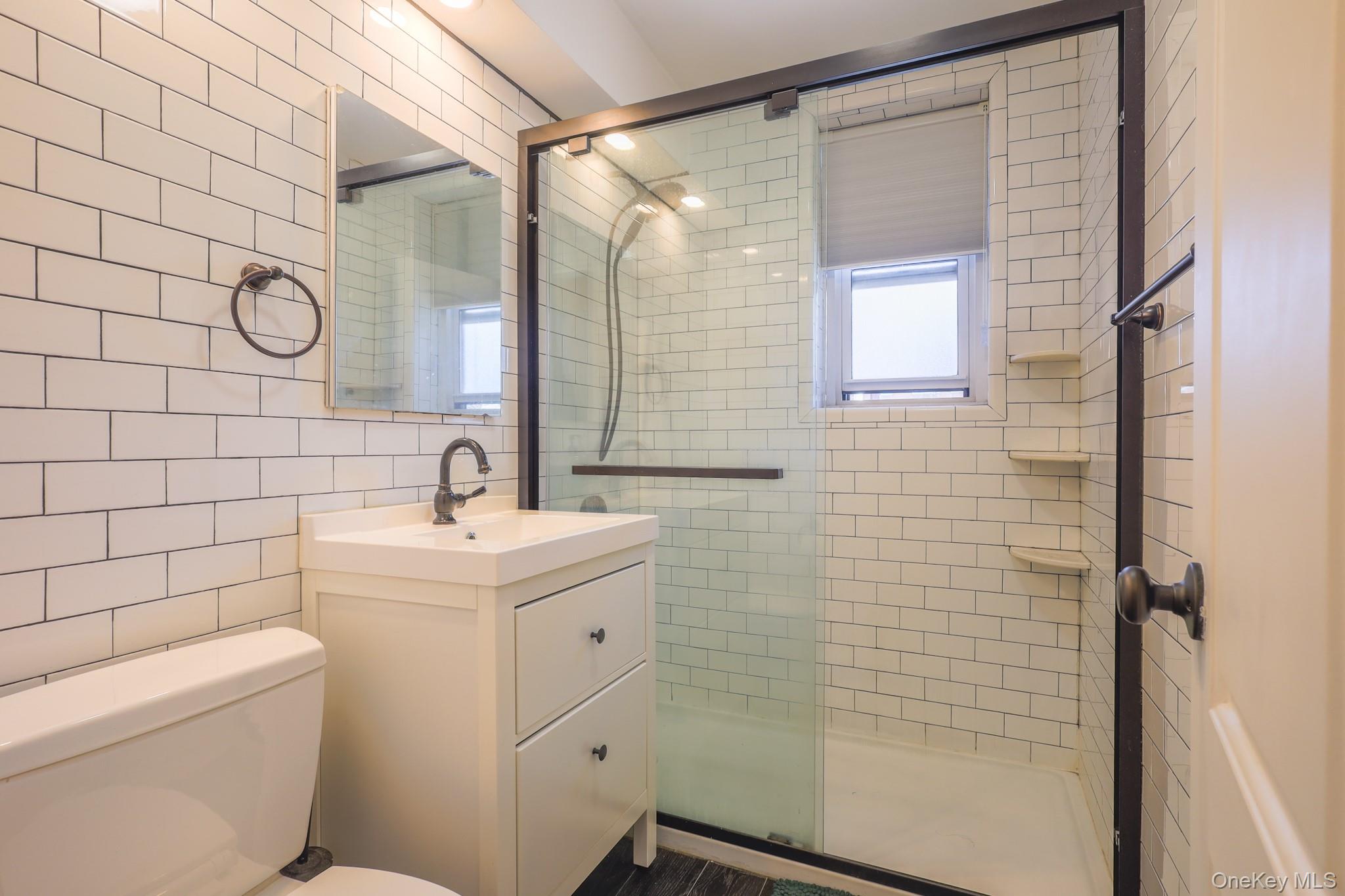 209-15 18th Avenue 3e Property Photo 17