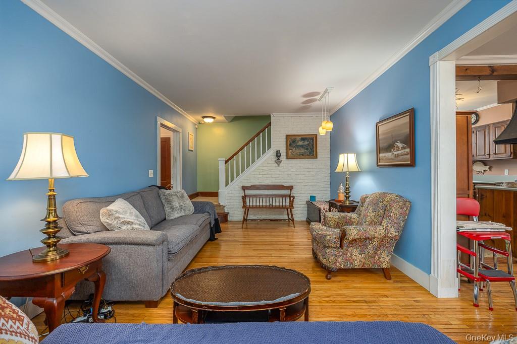 34 Mountainview Avenue Property Photo 6