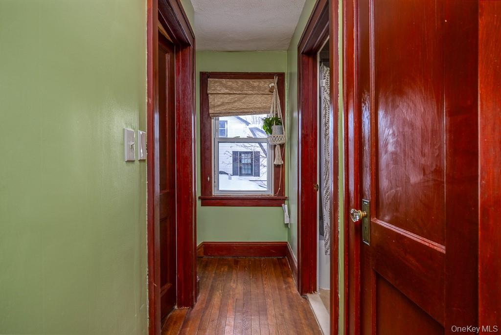 34 Mountainview Avenue Property Photo 18