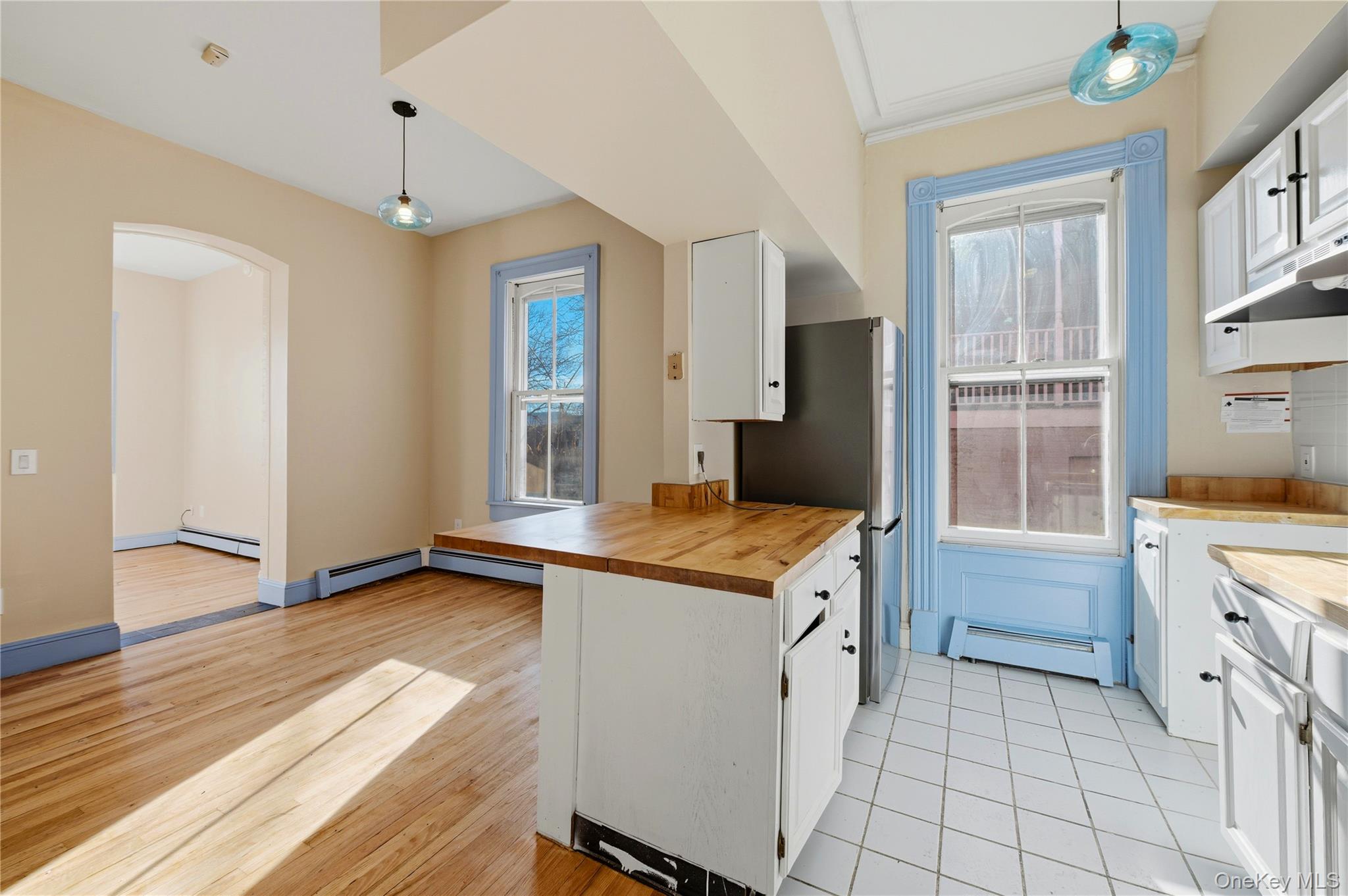 238-240 Grand Street Property Photo 5