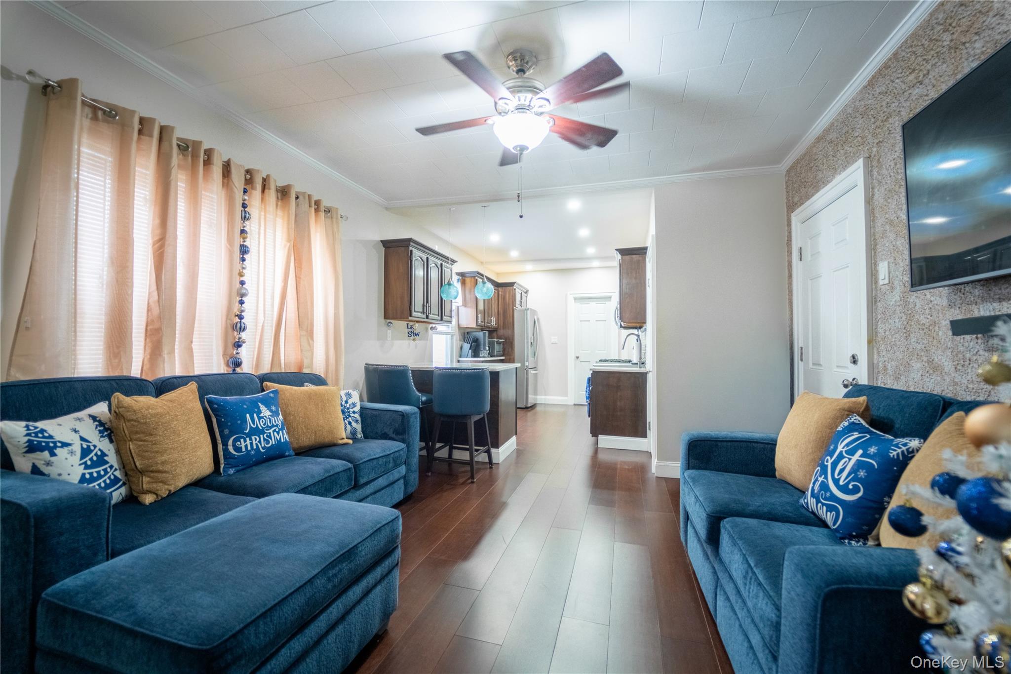 7505 60th Place Property Photo 4