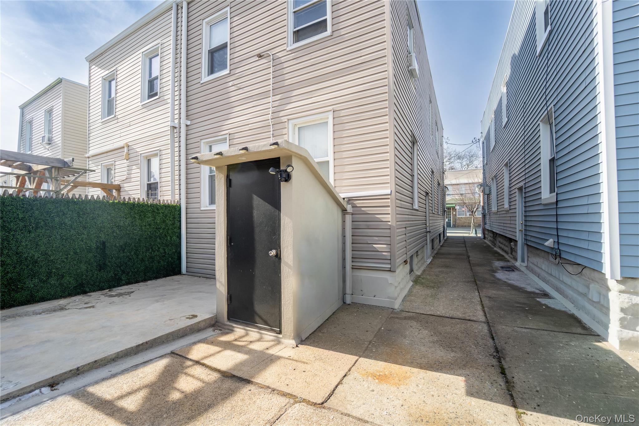 7505 60th Place Property Photo 7