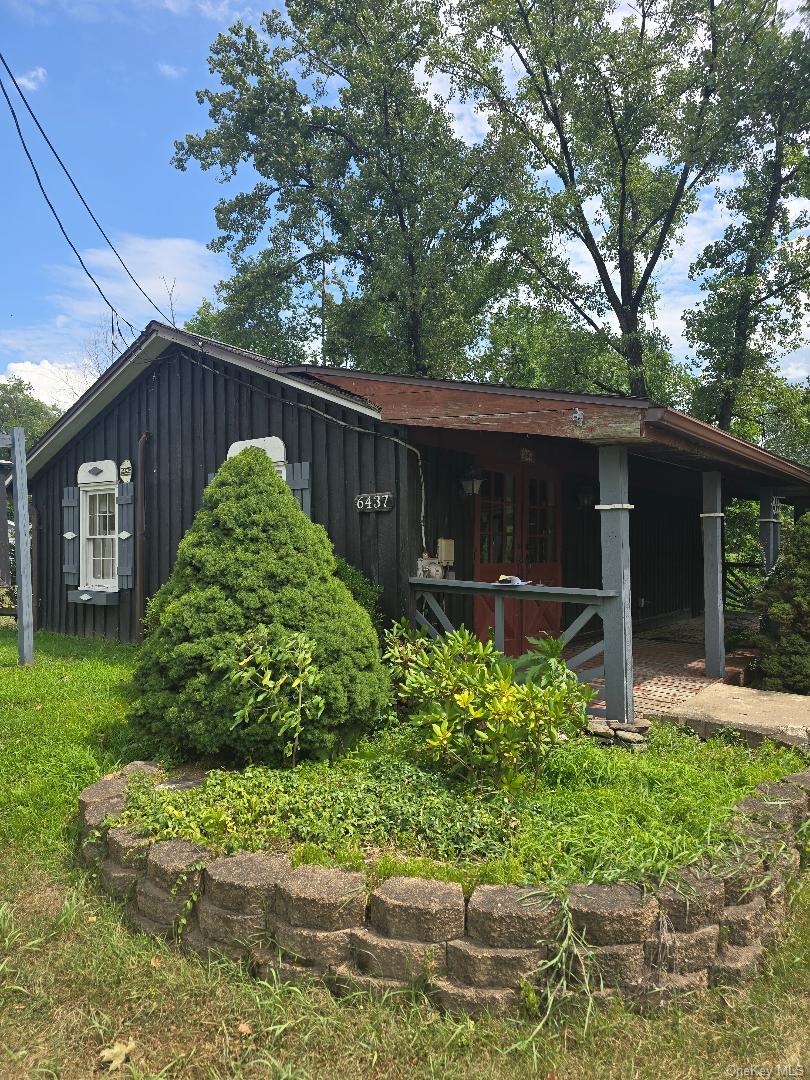 6437 Route 209 Property Photo 1