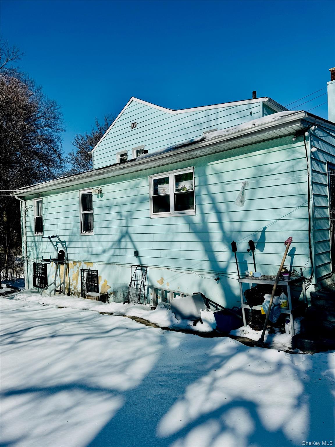 138 W Kingsbridge Road Property Photo 6