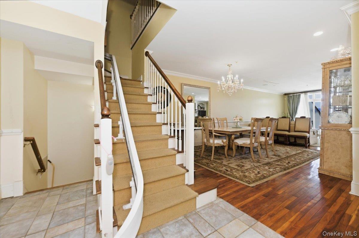 6 Riverpointe Road Property Photo 9