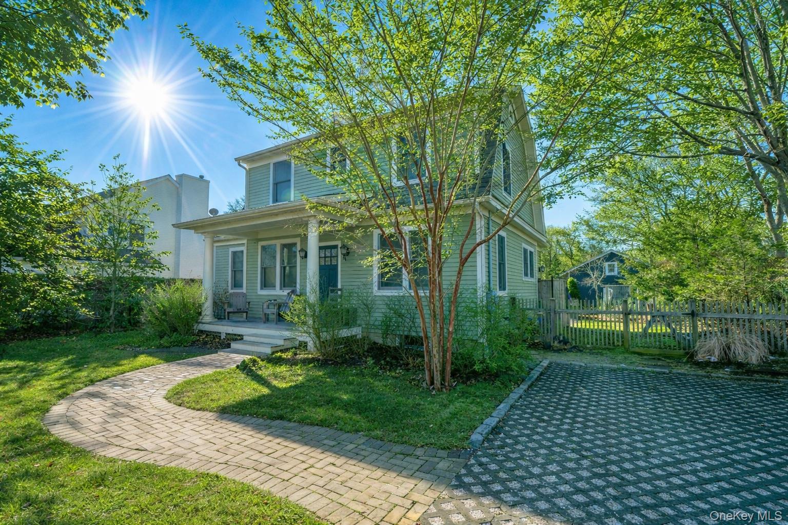 460 Bay Avenue Property Photo 1