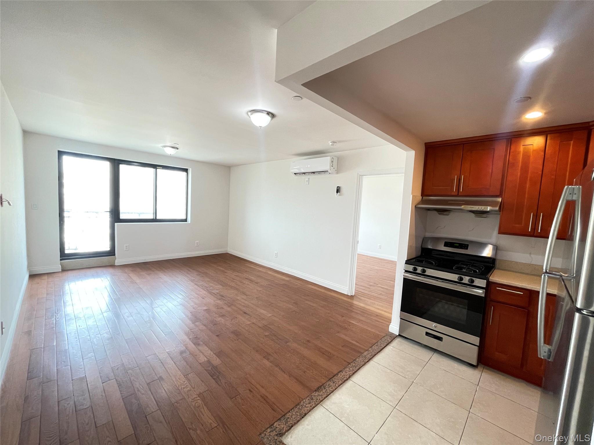 70-26 Queens Boulevard #5a Property Photo 8
