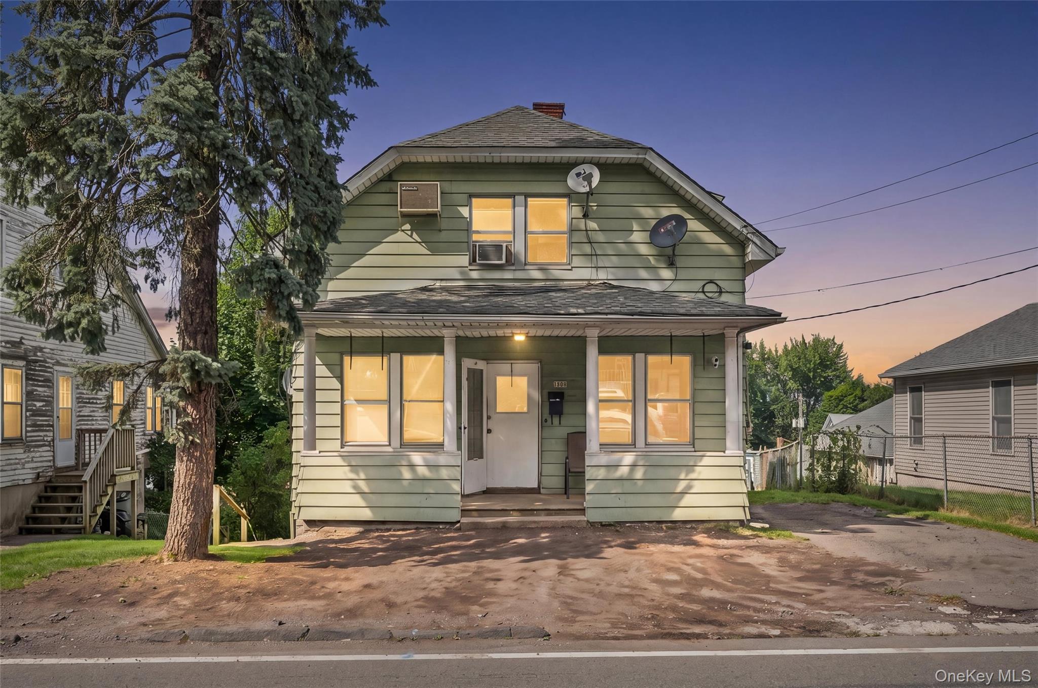 246 Westside Avenue Property Photo 1