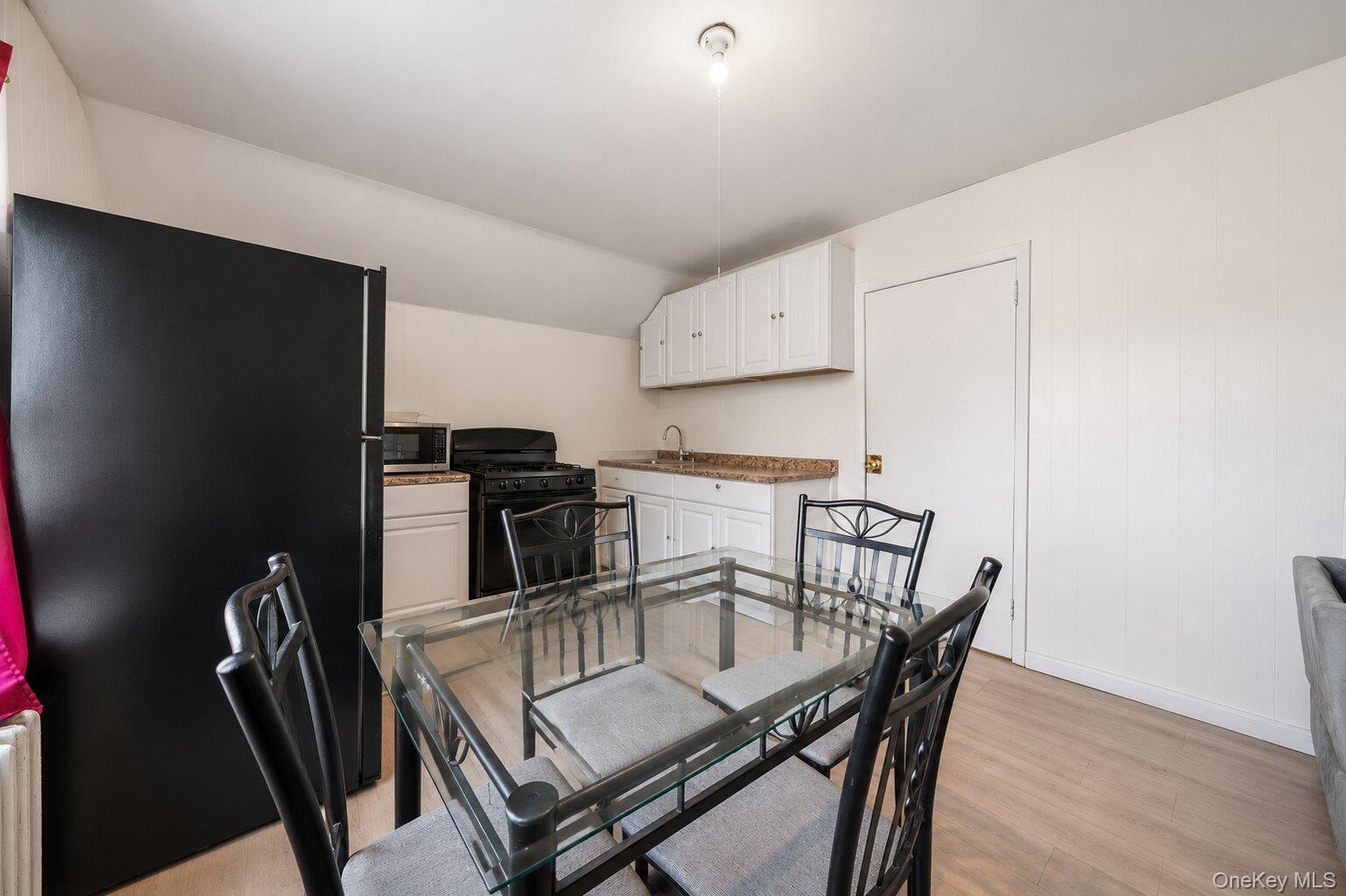 246 Westside Avenue Property Photo 24