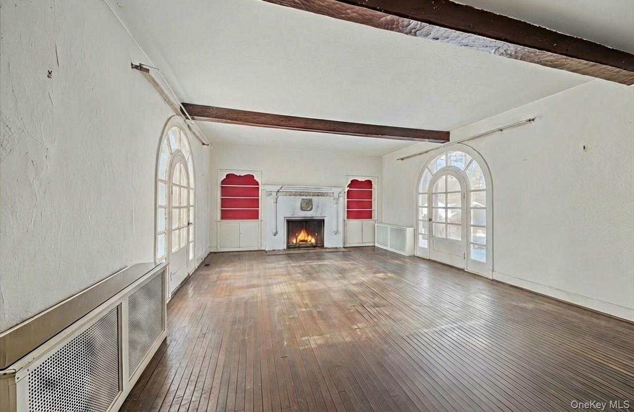 93 Stuyvesant Plaza Property Photo 4