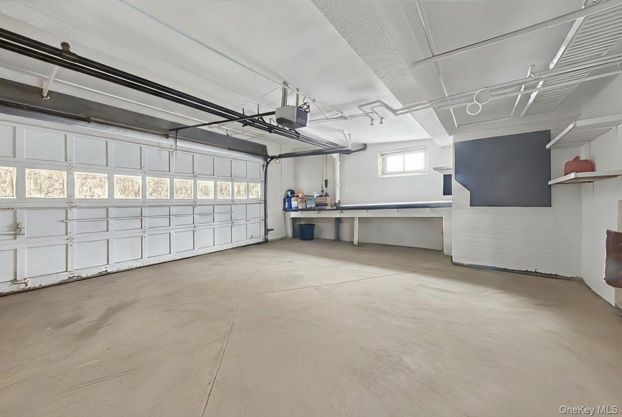 93 Stuyvesant Plaza Property Photo 35