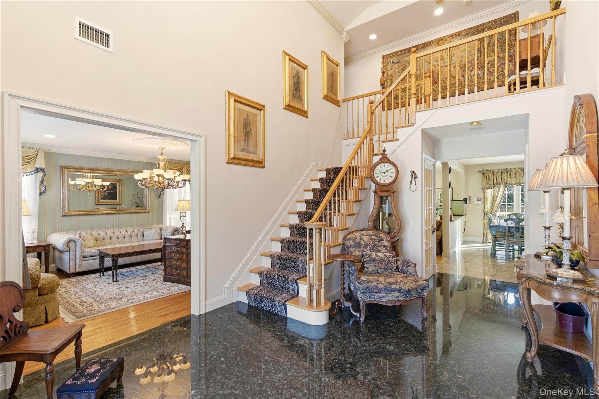 4 Peachtree Lane Property Photo 4