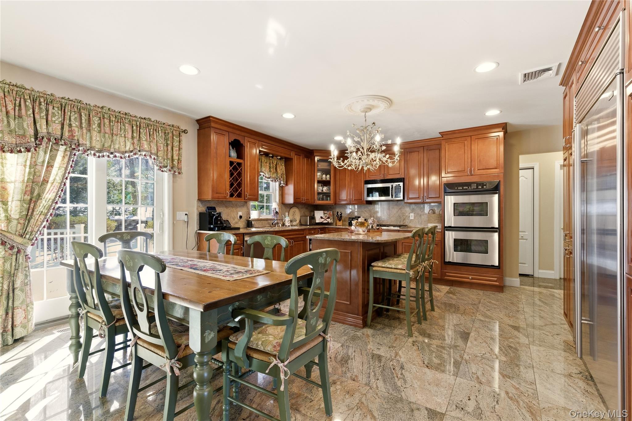 4 Peachtree Lane Property Photo 10
