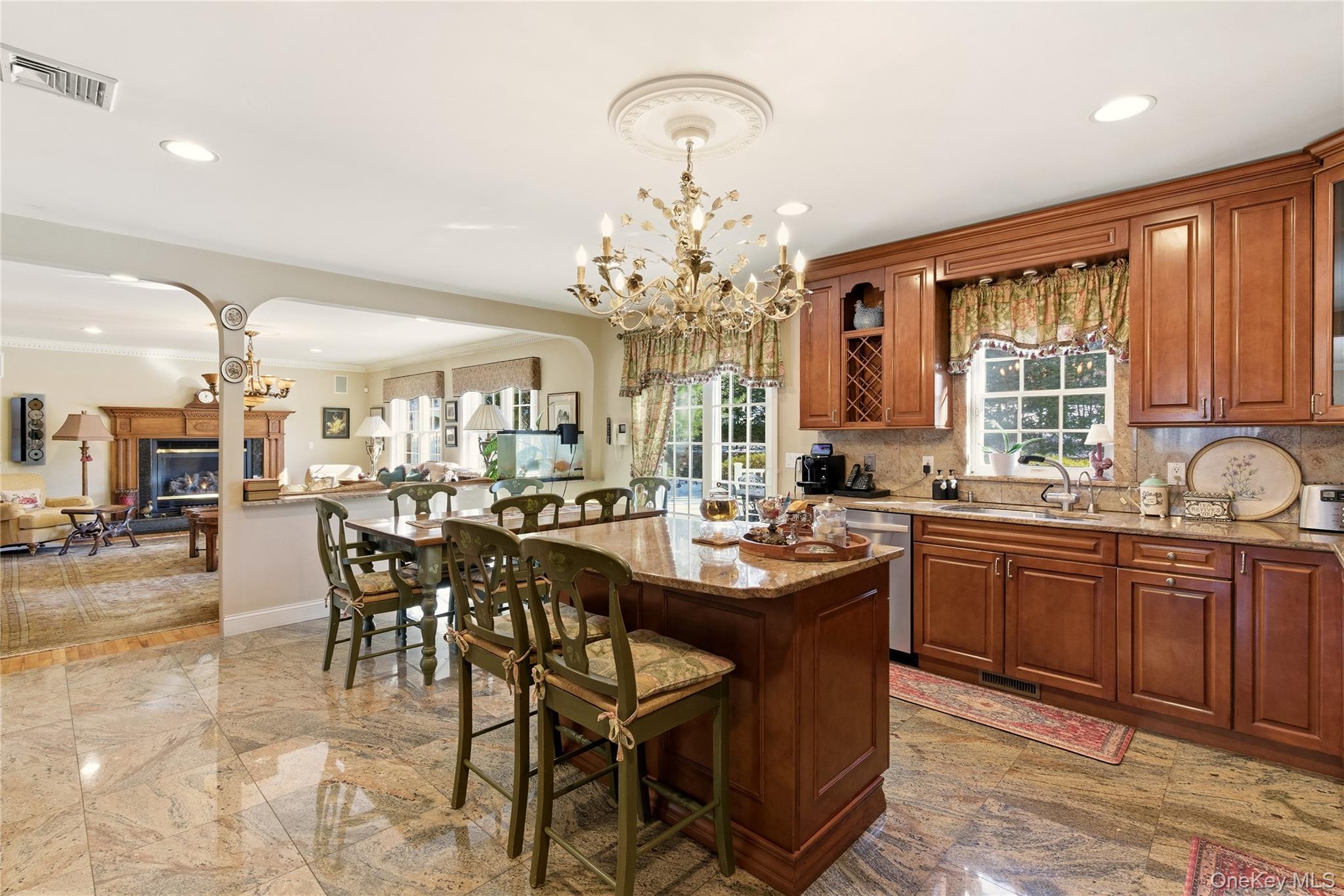 4 Peachtree Lane Property Photo 11