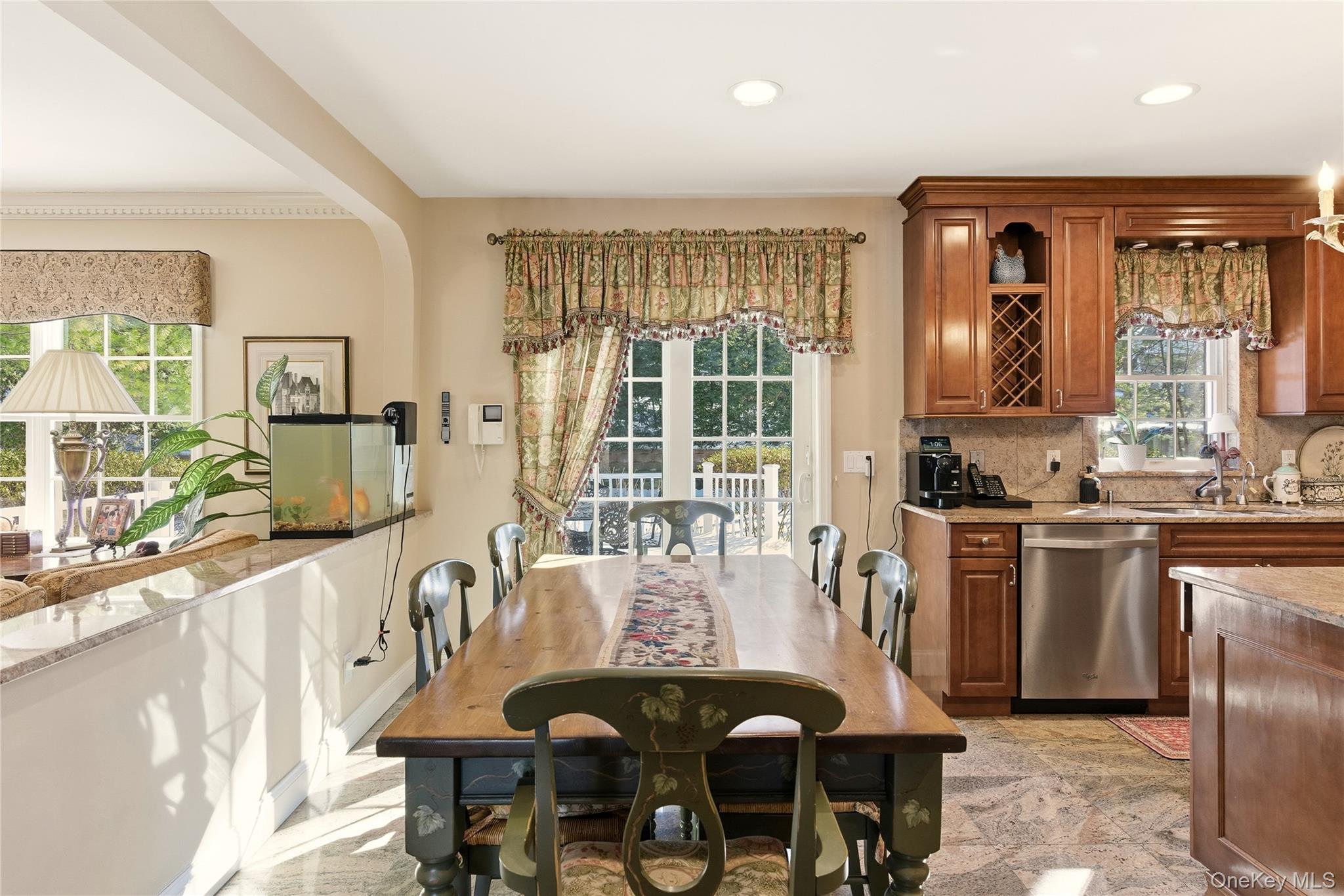 4 Peachtree Lane Property Photo 13