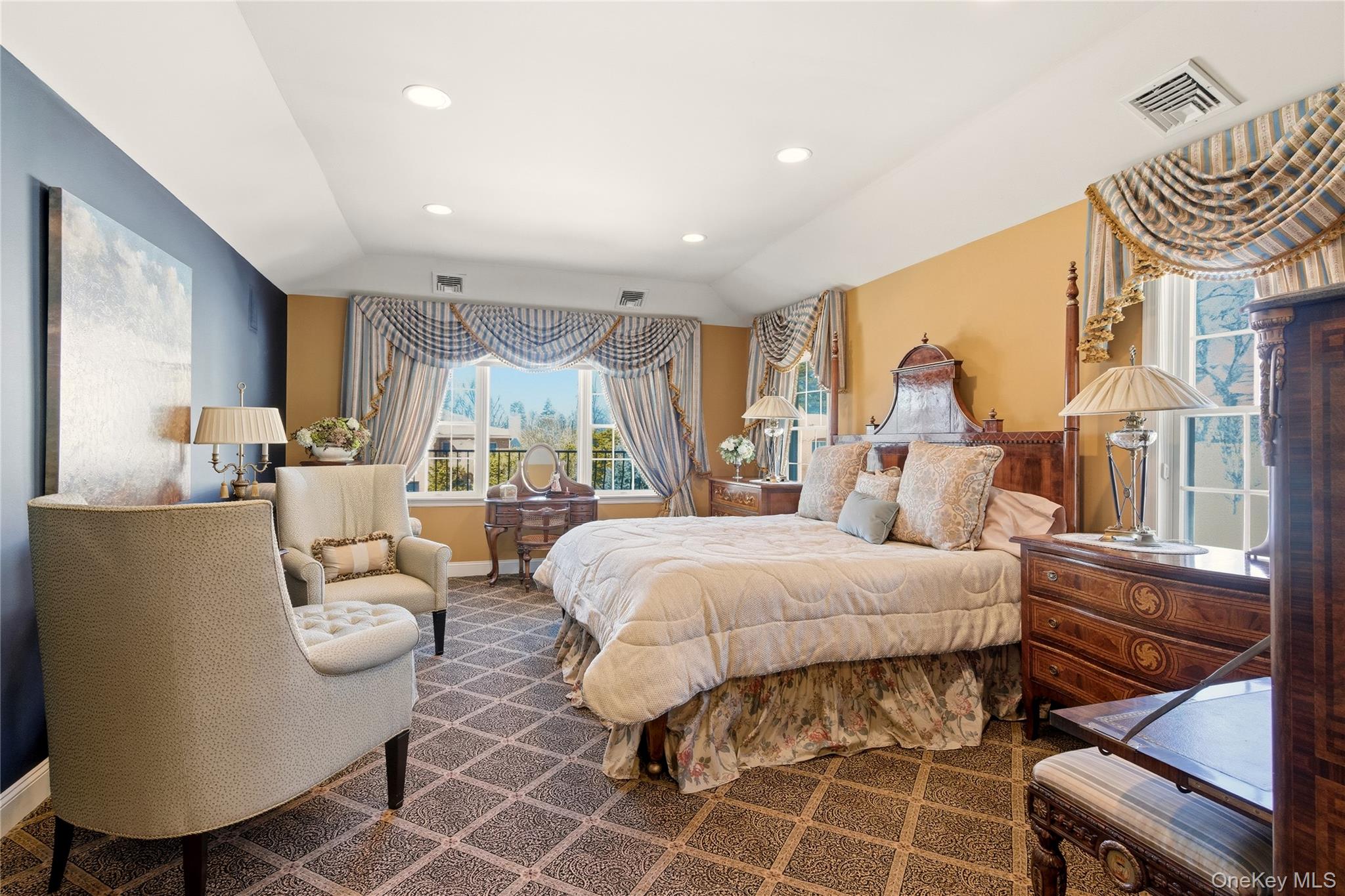 4 Peachtree Lane Property Photo 21