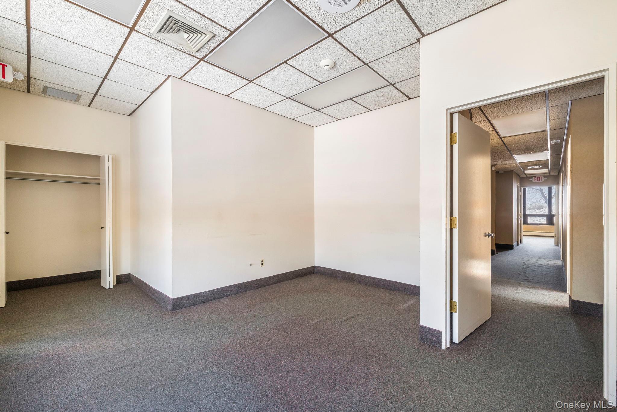 171 Ramapo Road Upper Property Photo 19