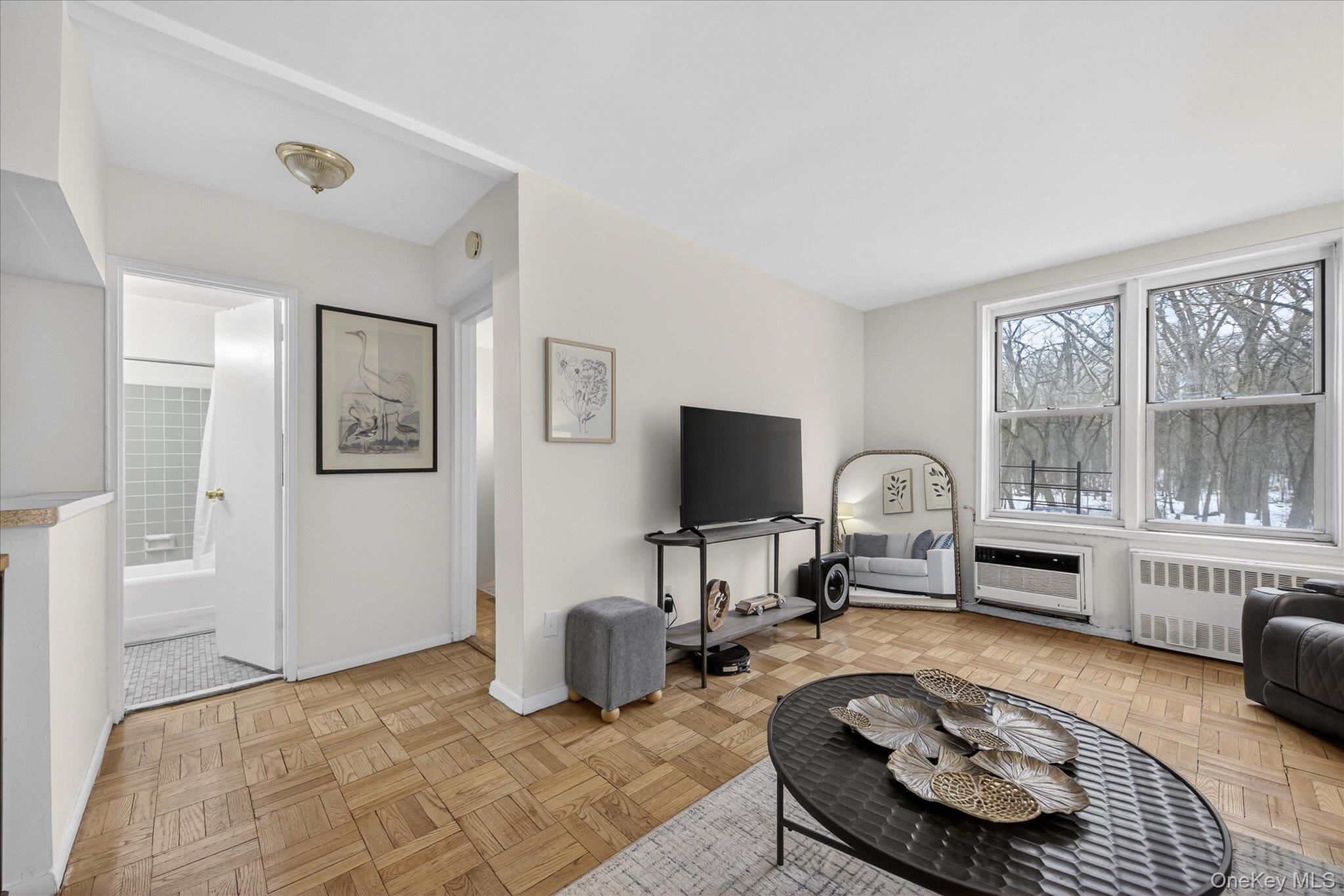 6535 Broadway 1g Property Photo 6