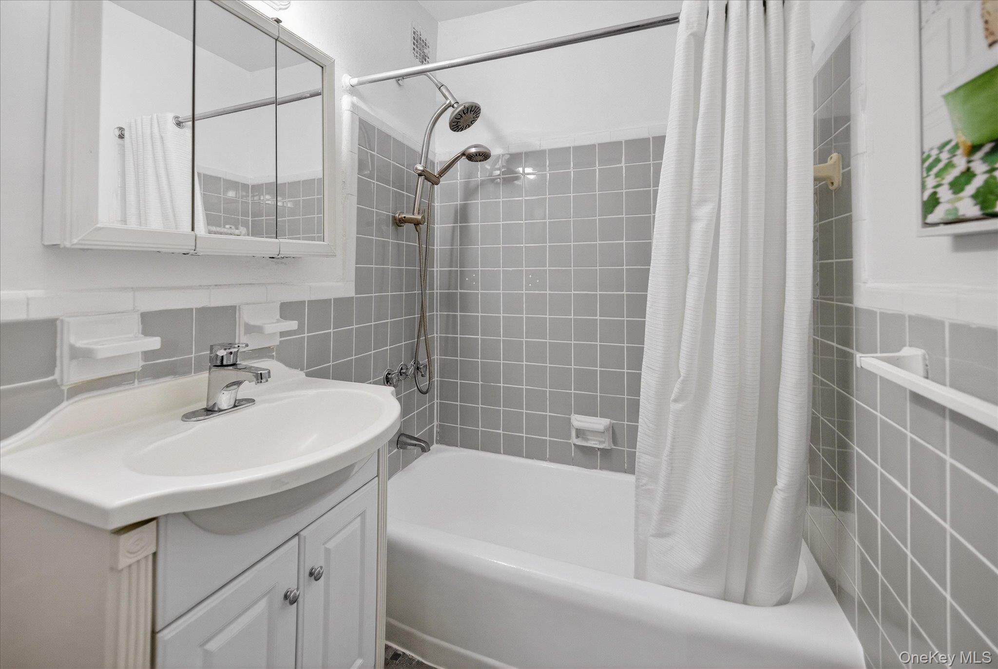 6535 Broadway 1g Property Photo 15