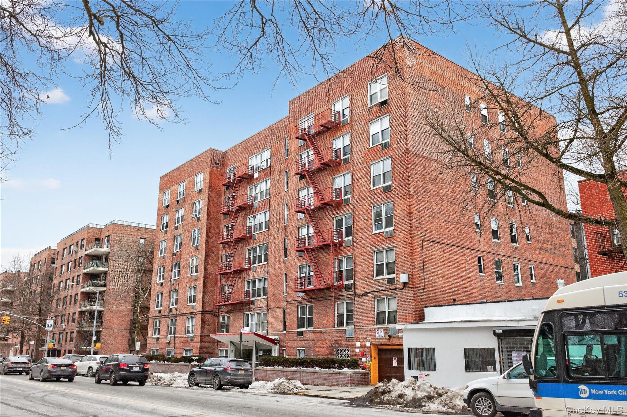 6535 Broadway 1g Property Photo 25