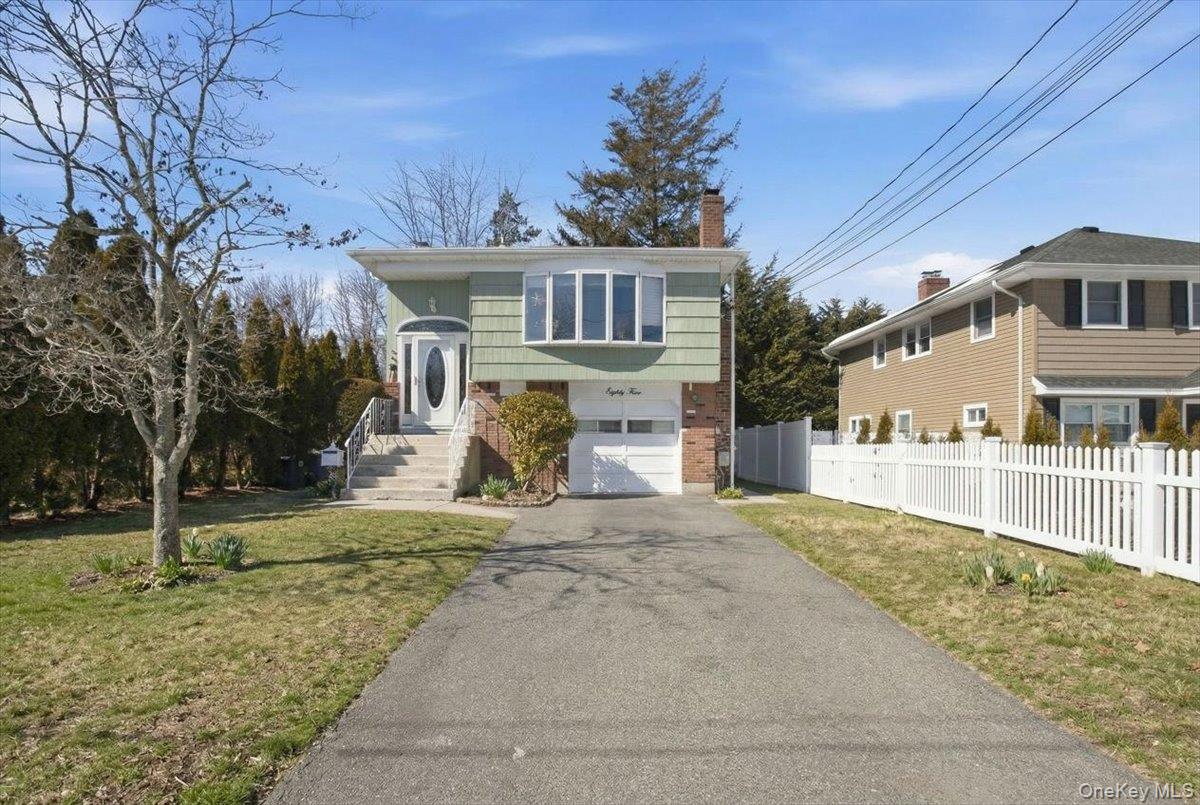 85 Unqua Road Property Photo 1