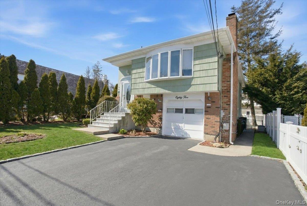 85 Unqua Road Property Photo 2