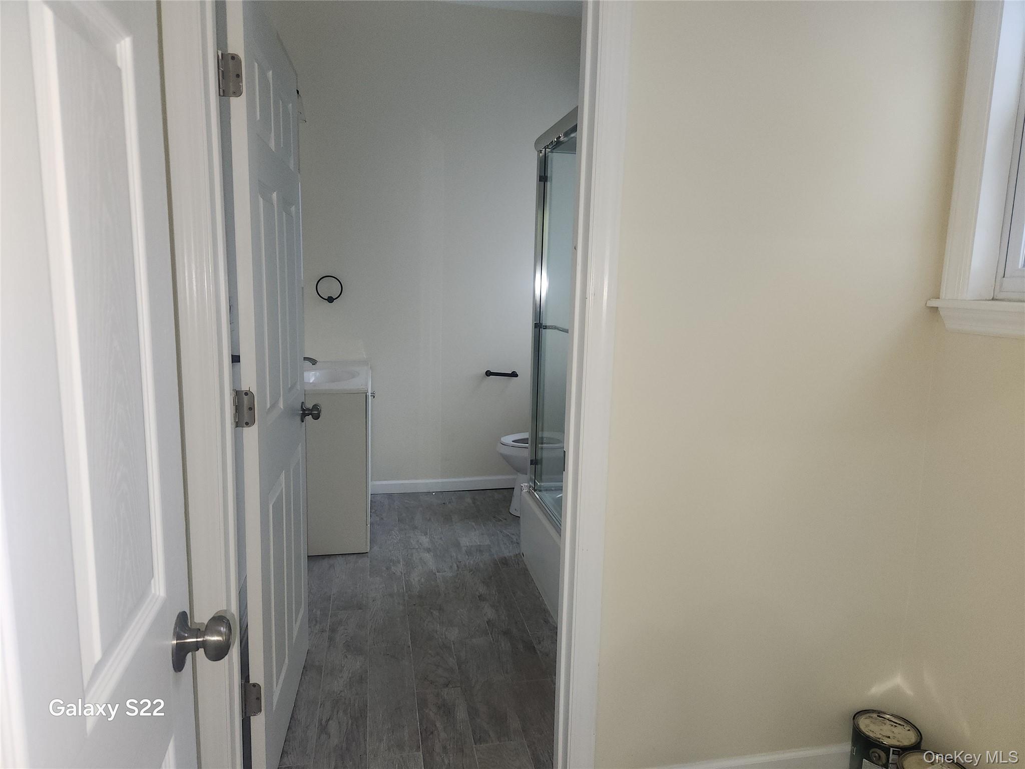 110 S 6th Avenue Property Photo 14