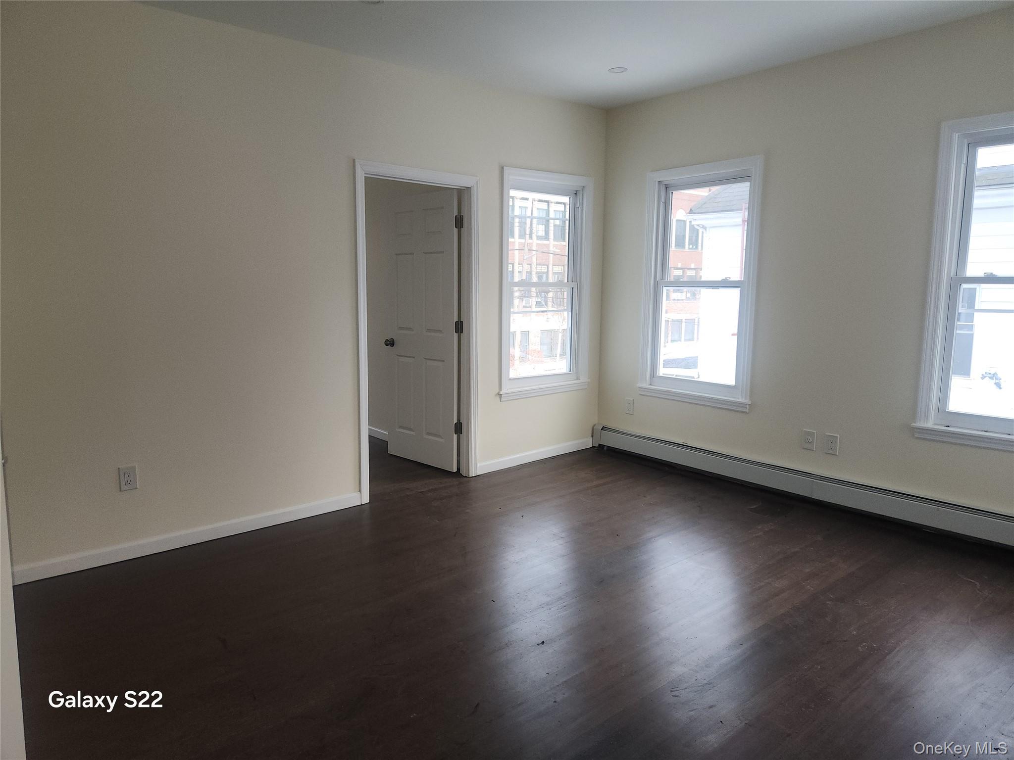 110 S 6th Avenue Property Photo 20