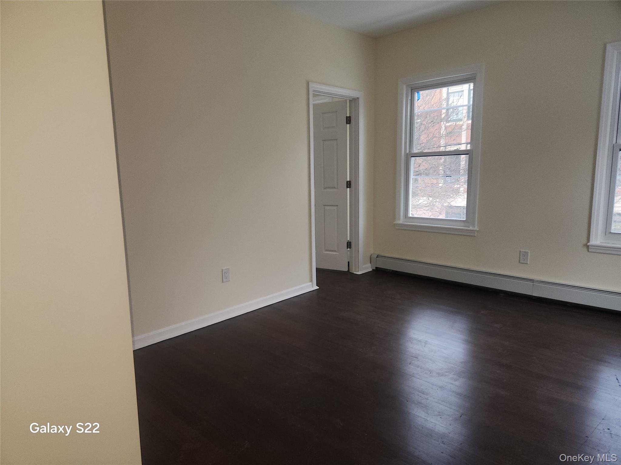 110 S 6th Avenue Property Photo 21