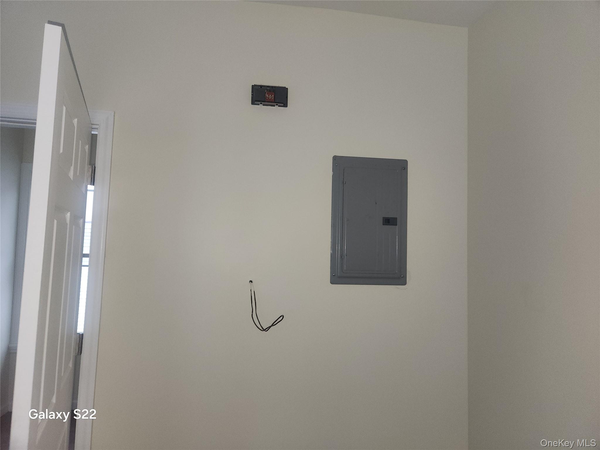 110 S 6th Avenue Property Photo 24
