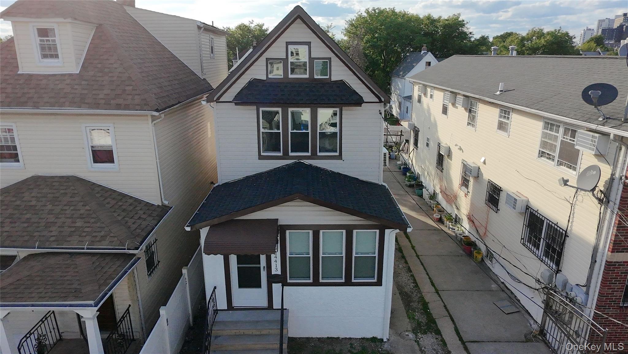 144-13 Lux Road Property Photo 3