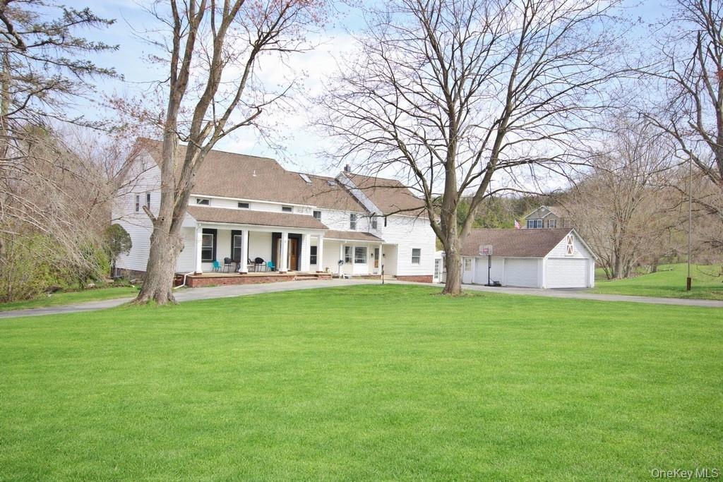 487 Black Meadow Road Property Photo 3