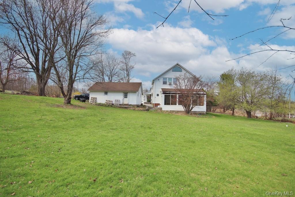 487 Black Meadow Road Property Photo 4