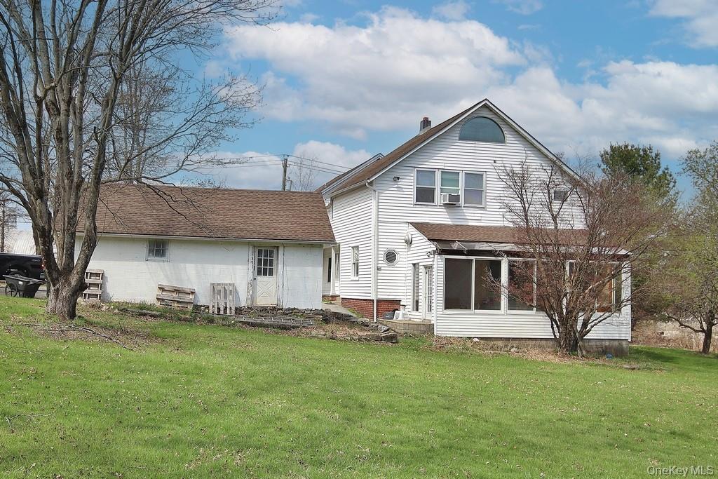 487 Black Meadow Road Property Photo 6