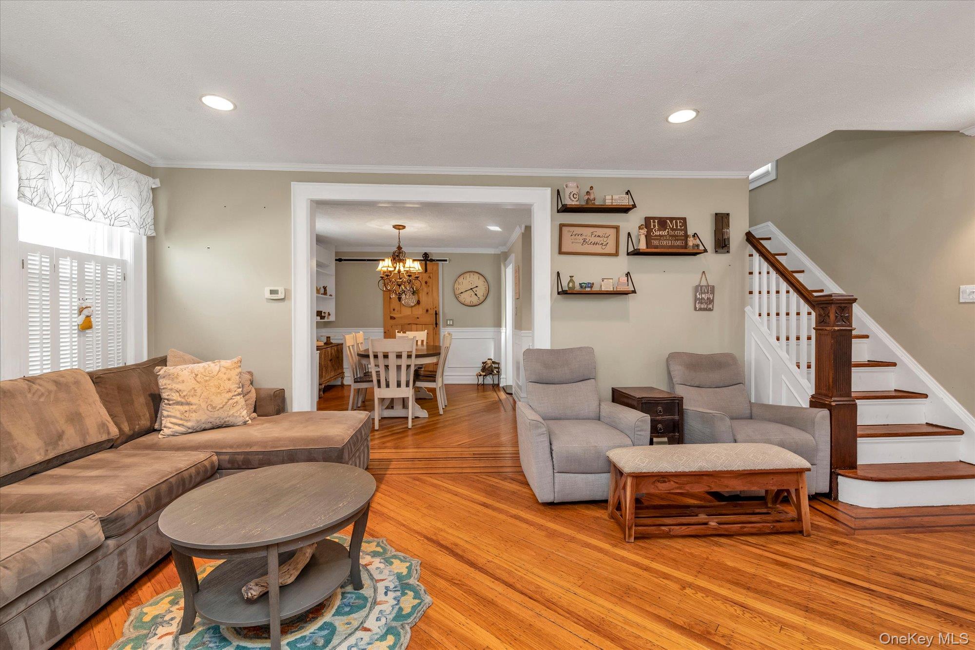 17 Everett Street Property Photo 8