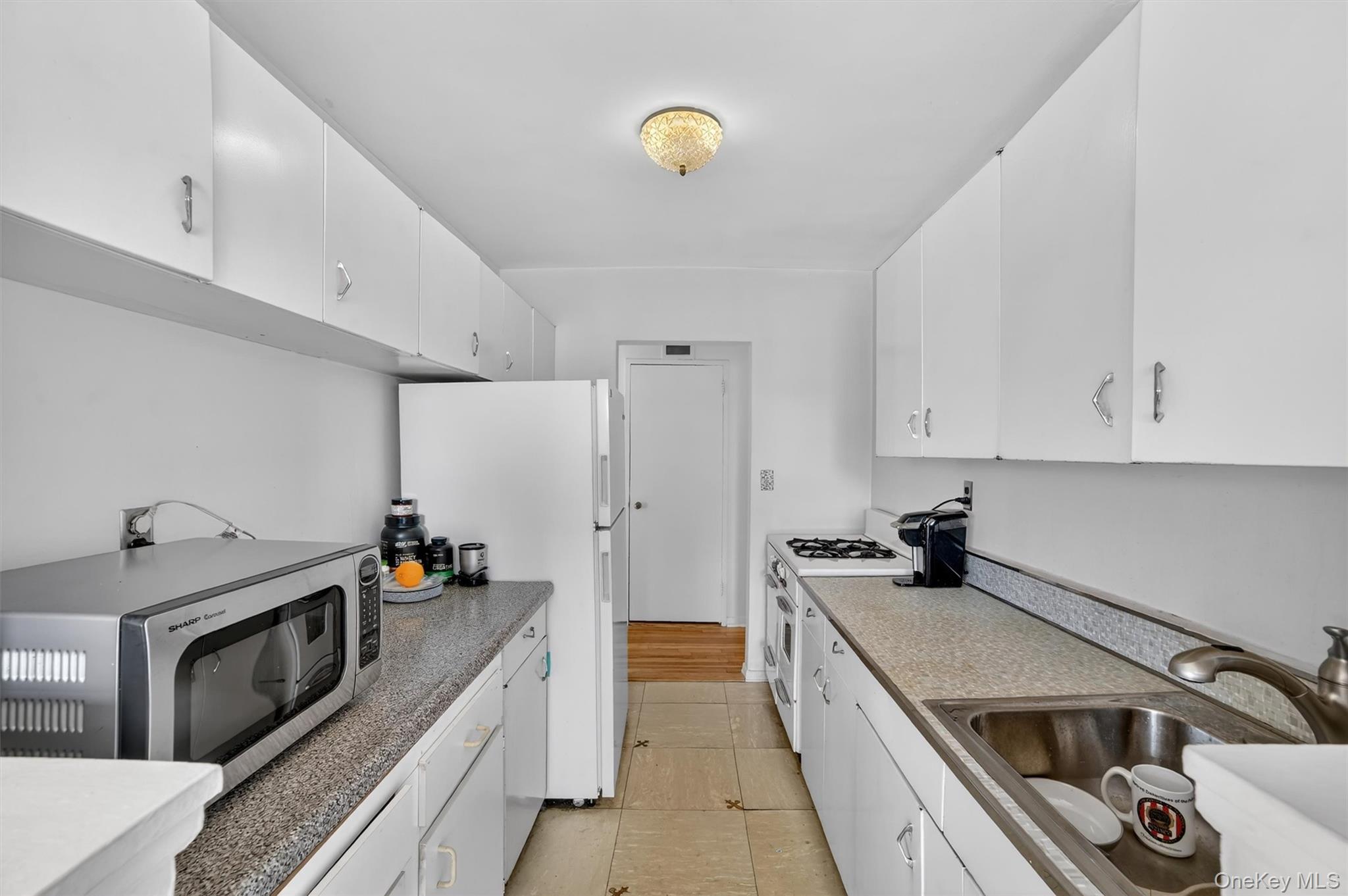 25 Sunnyside Drive 6c Property Photo 13