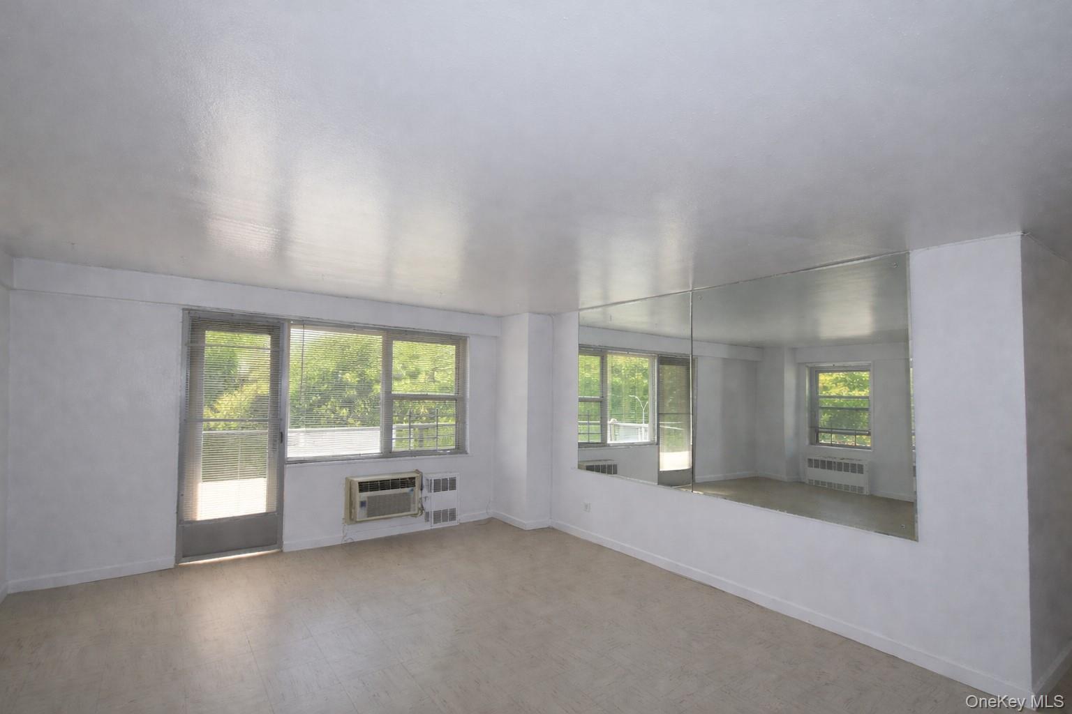 12399 Flatlands Avenue 4j Property Photo 2