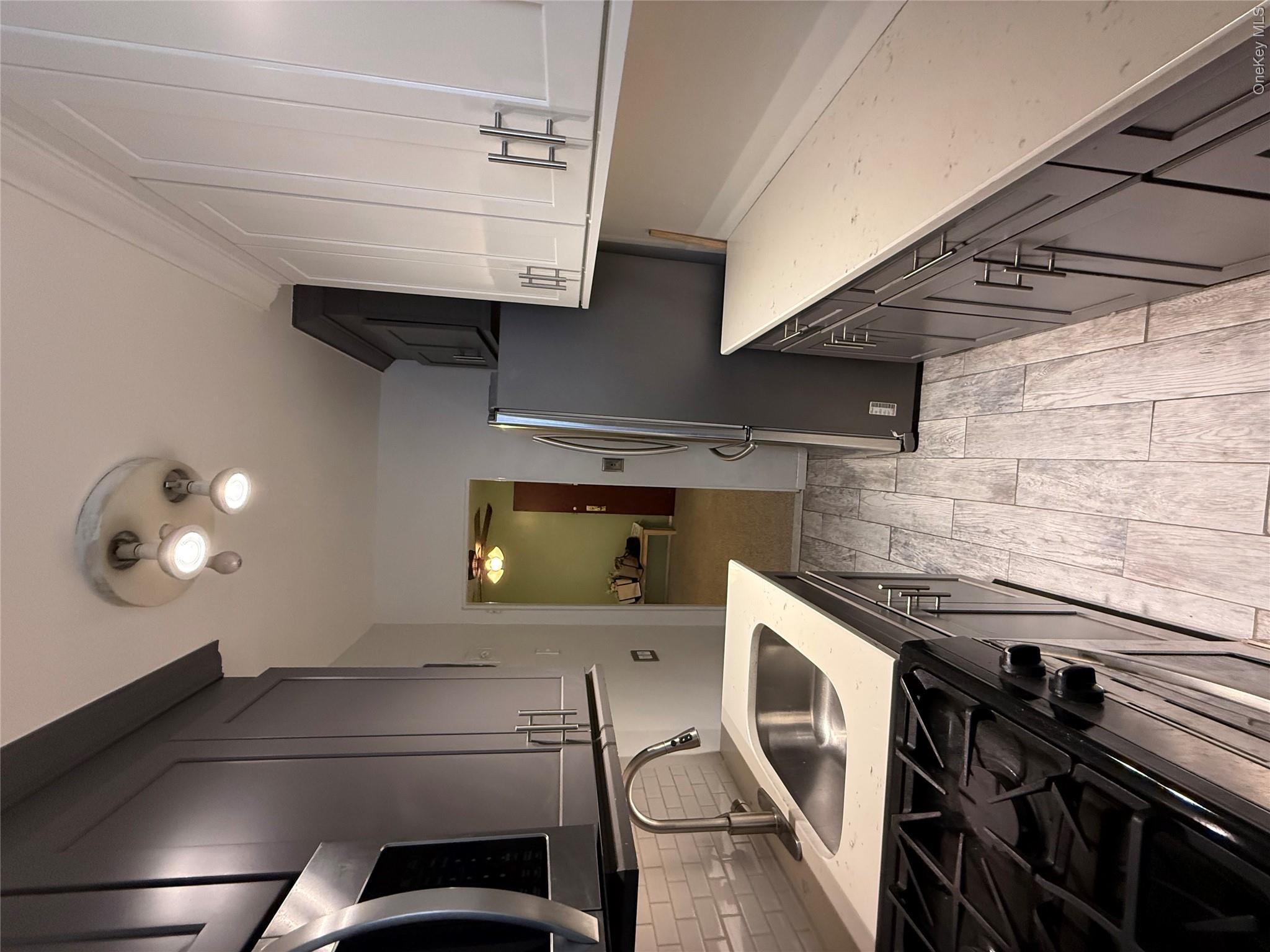 765 Bronx River 3f Property Photo 13