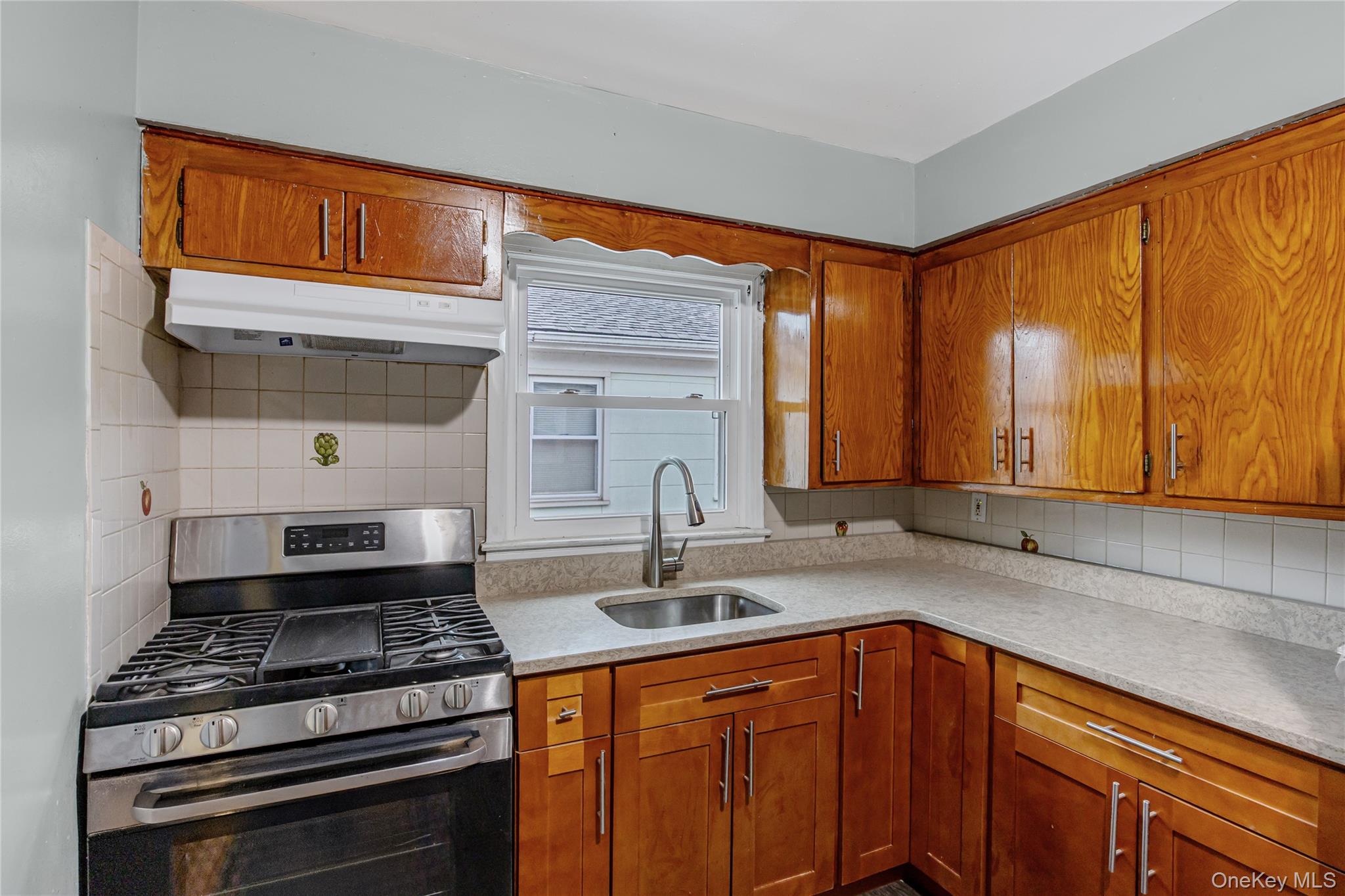 30-19 Bessemund Avenue Property Photo 20