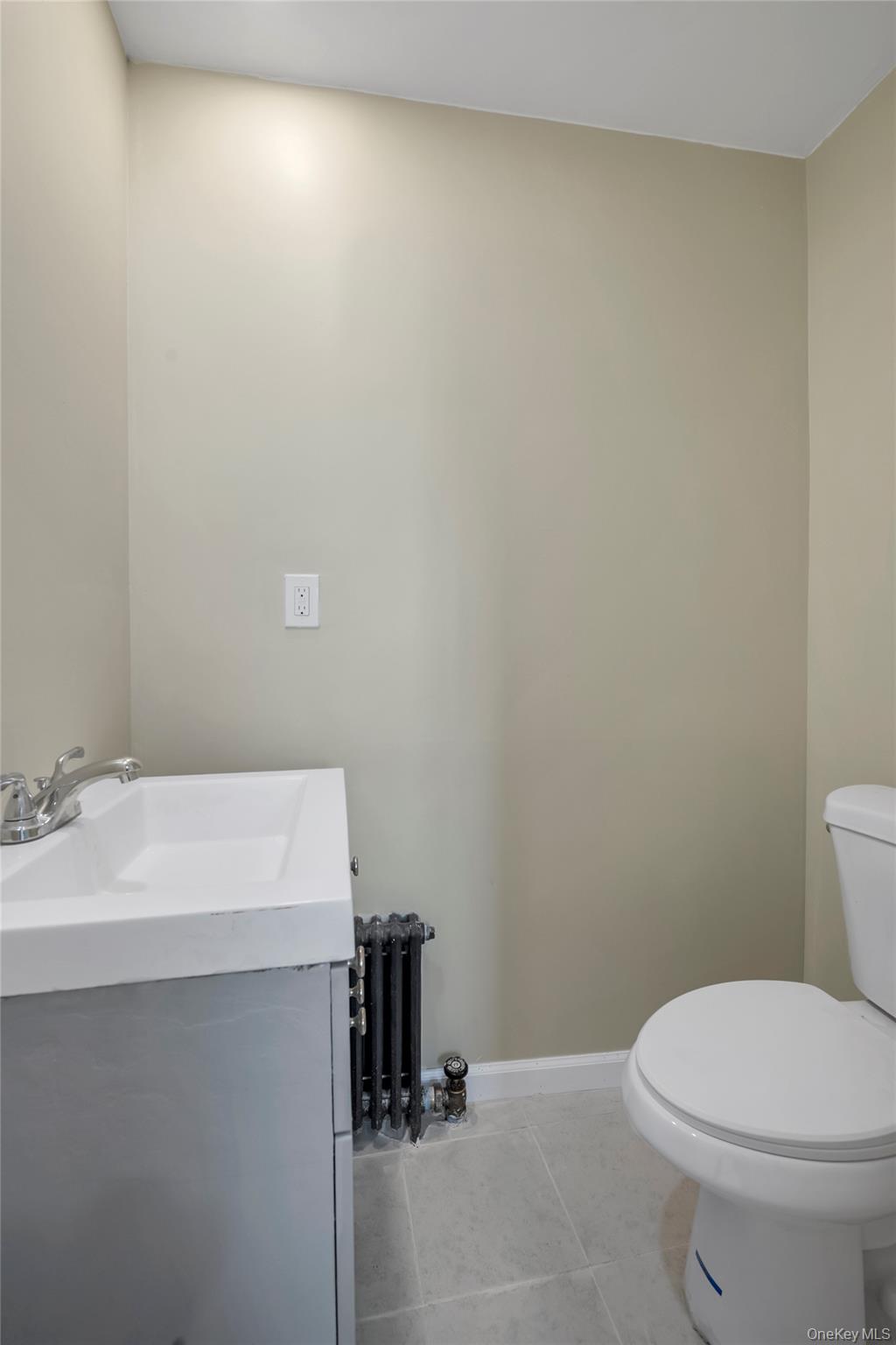 2516 Curtis Street Property Photo 8