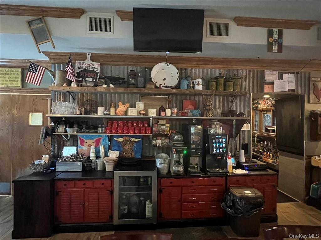 49 Oakland Avenue Property Photo 15