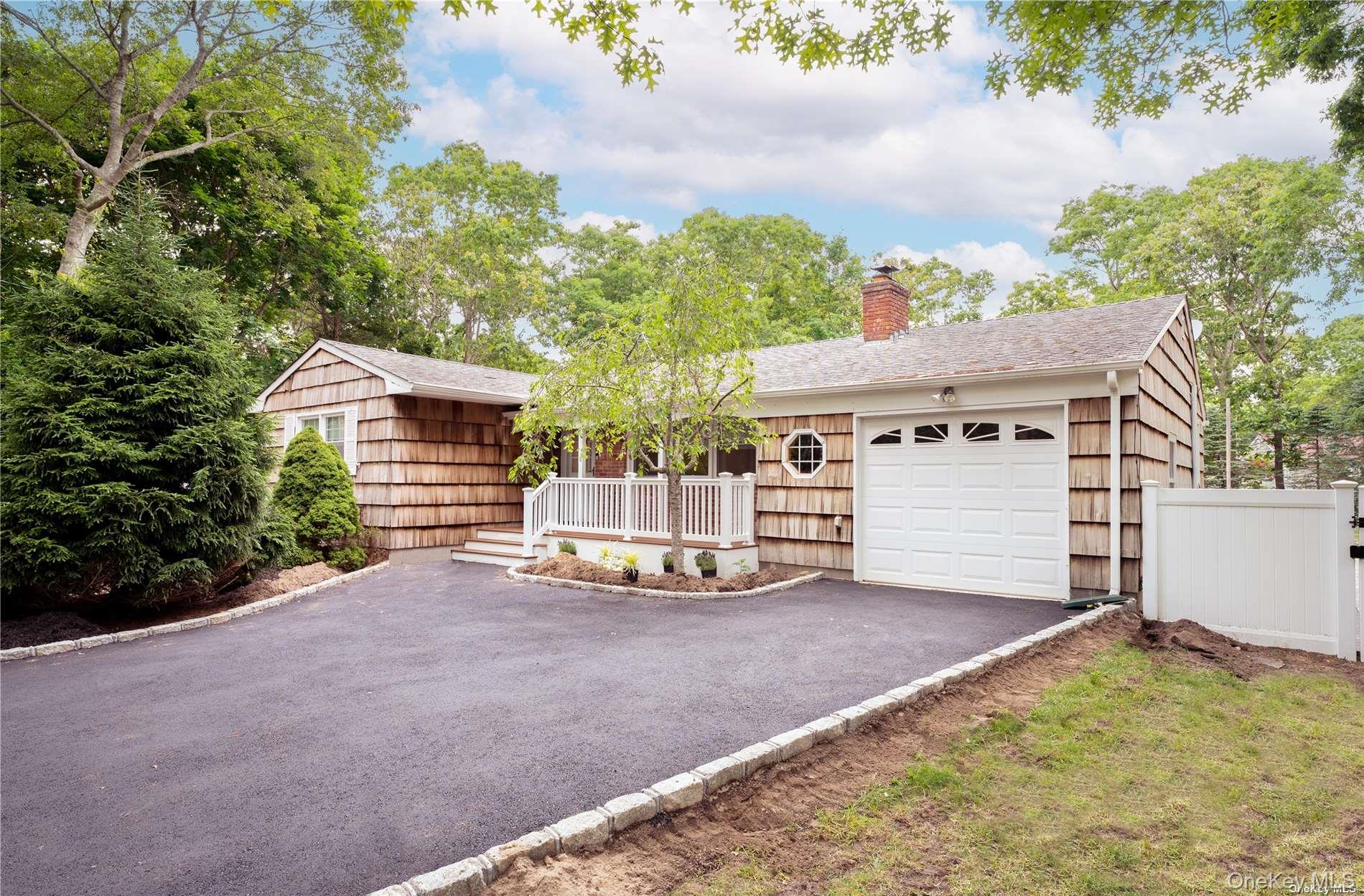 8 Wakeman Court Property Photo 17