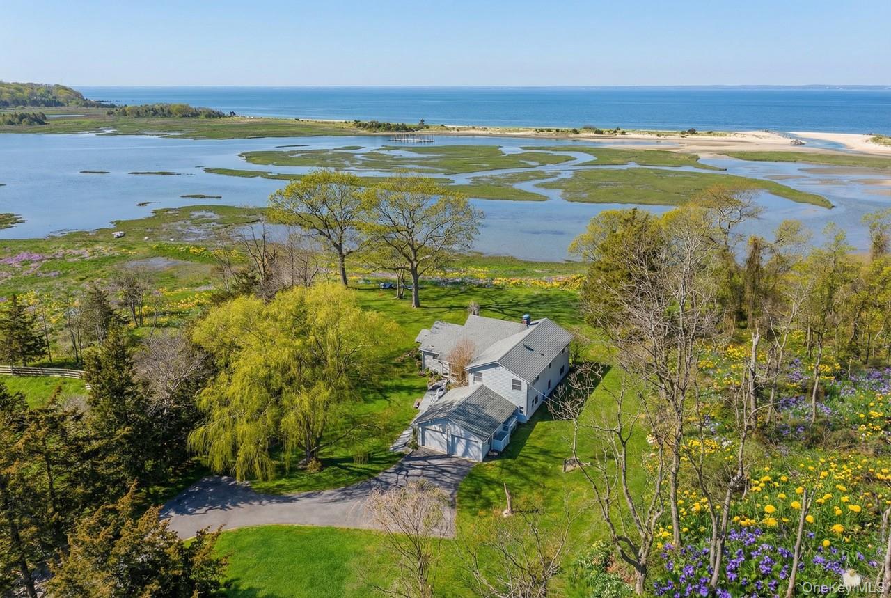 5 Shore Drive Property Photo 2