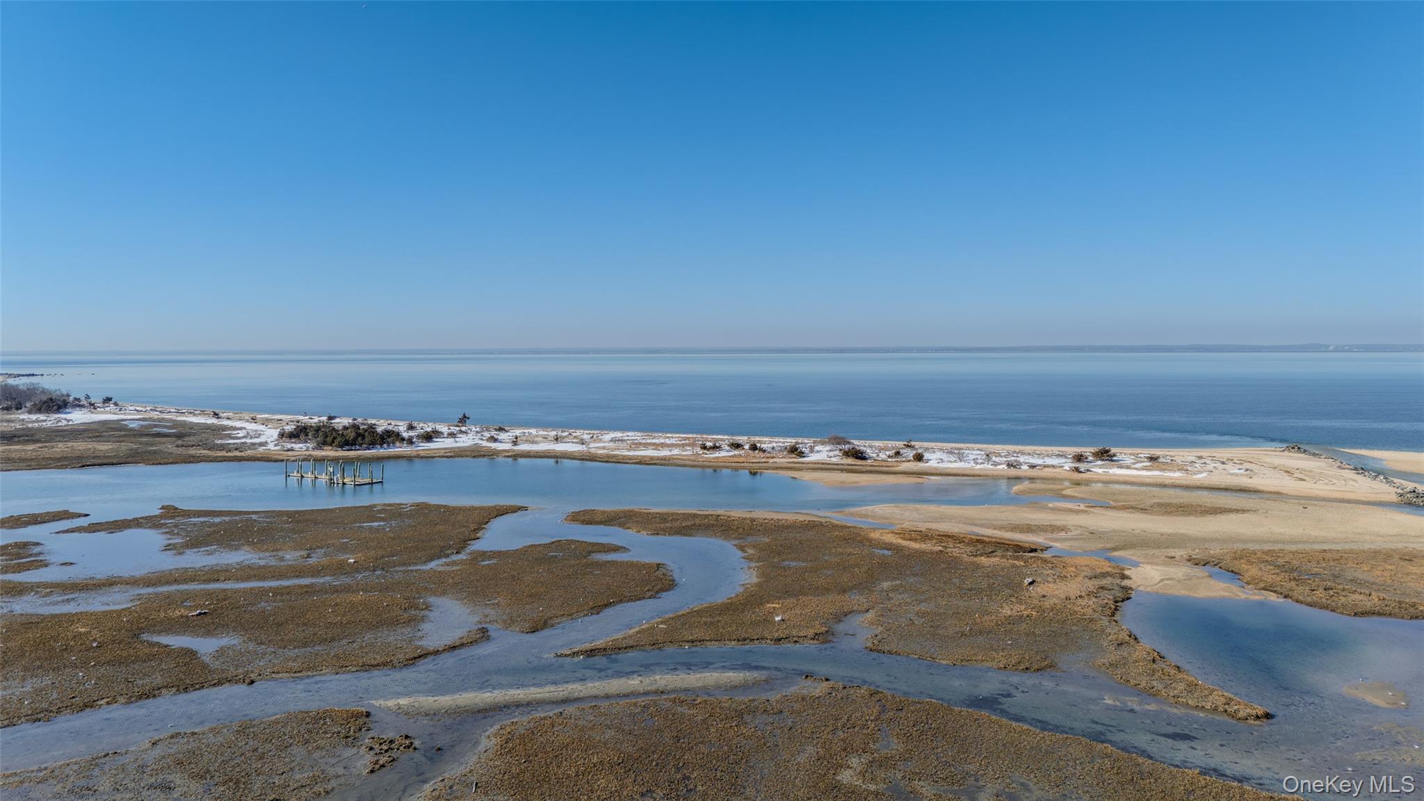 5 Shore Drive Property Photo 4