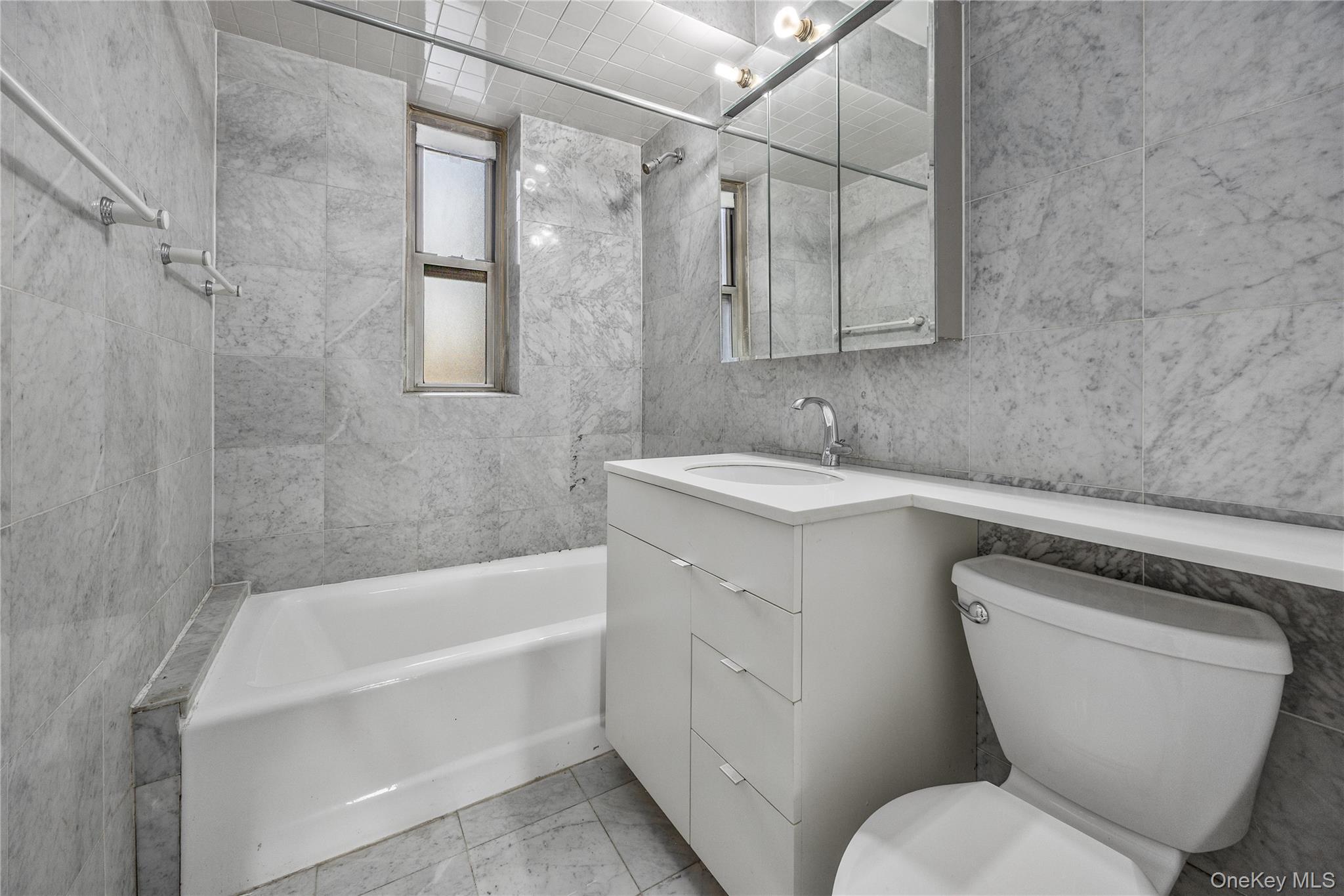 34-41 85th Street 3g Property Photo 19