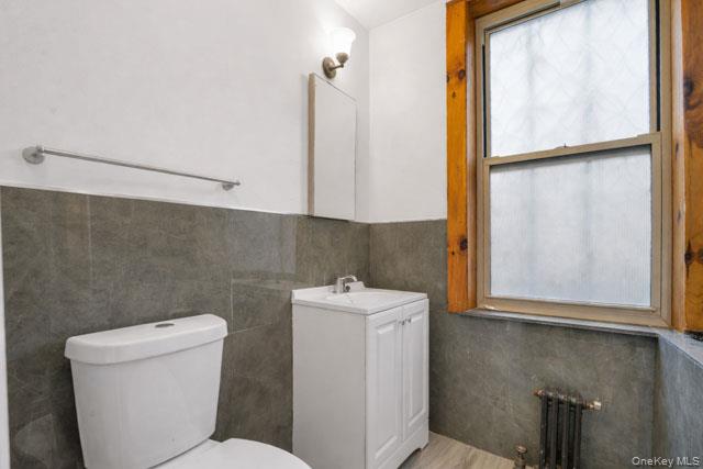 584 Sterling Place Property Photo 4