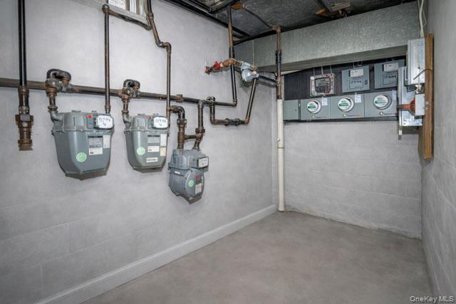 584 Sterling Place Property Photo 7