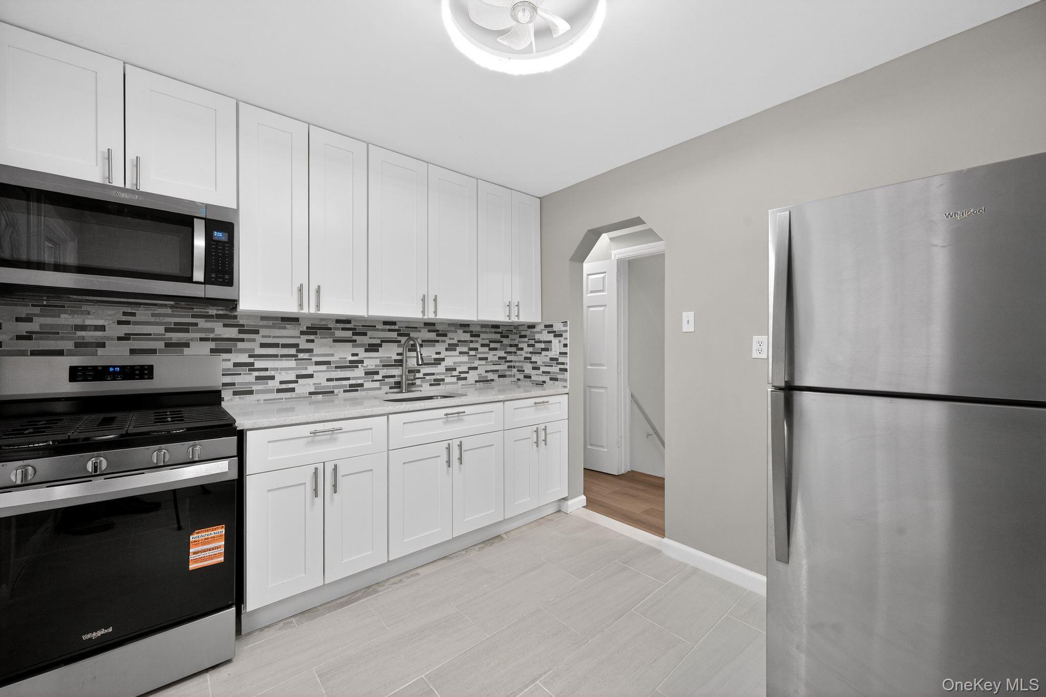 10424 208th Street Property Photo 9