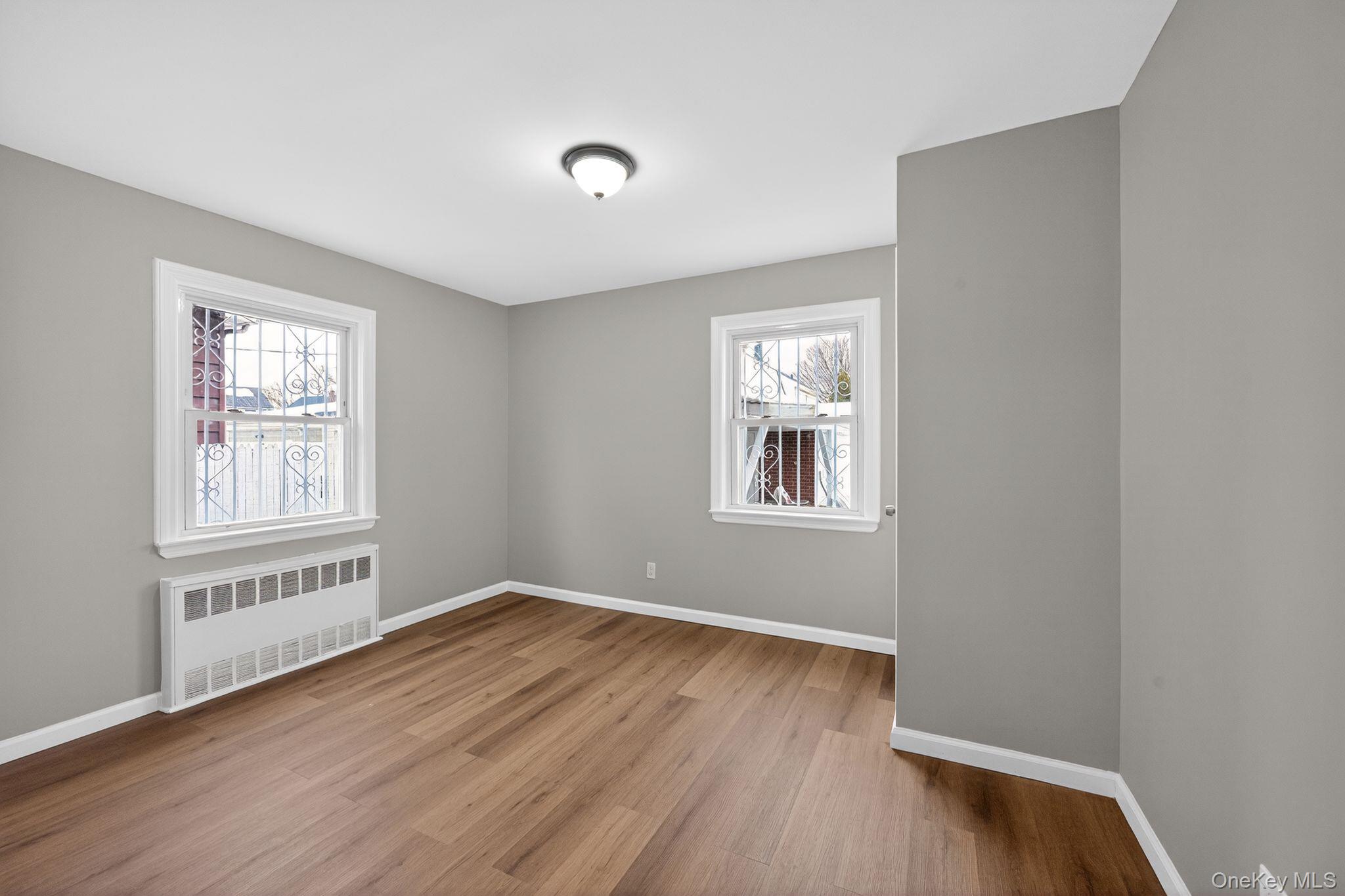 10424 208th Street Property Photo 14
