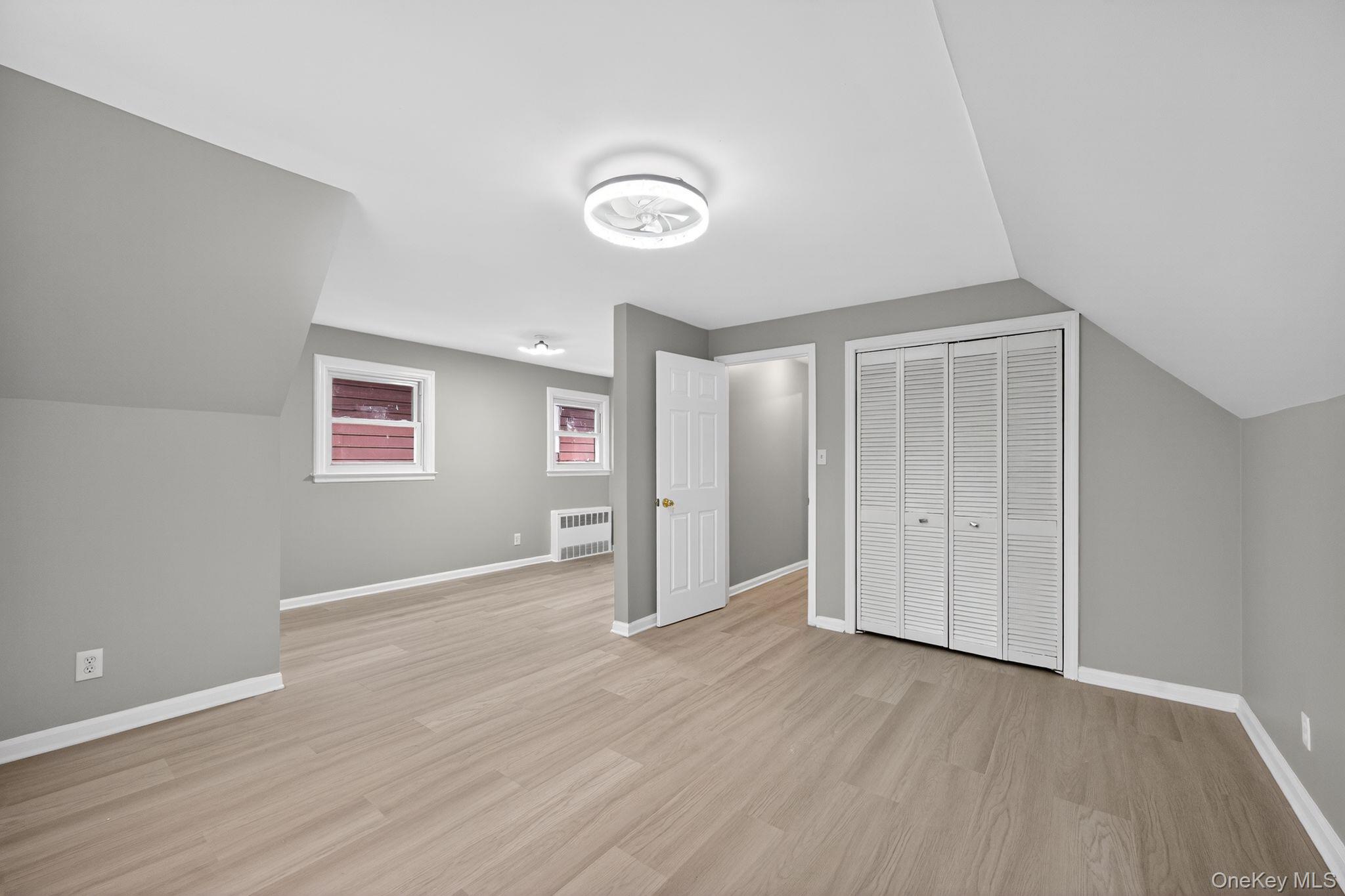 10424 208th Street Property Photo 17
